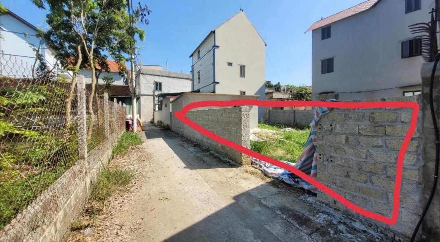 BÁN ĐẤT TUYẾT NGHĨA QUỐC OAI